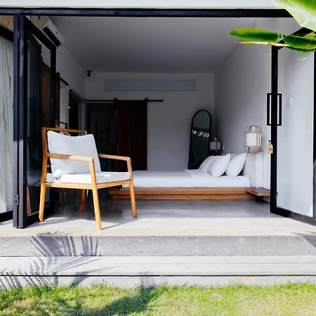 Hola Lofts Villa Uluwatu Dış mekan fotoğraf